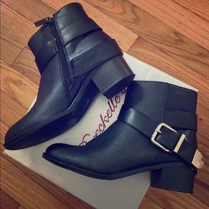 Breckelles Capital-12 Ankle Boots